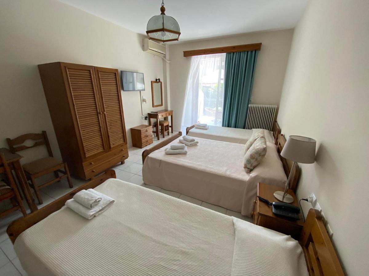 Hotel Pavlos - Studios Tolo Bagian luar foto