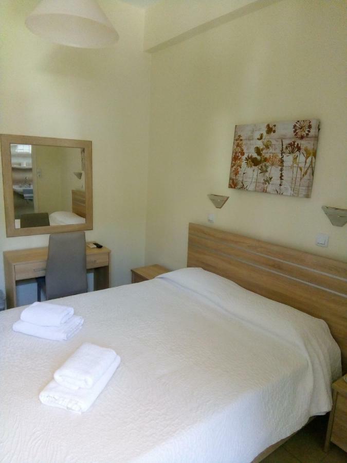 Hotel Pavlos - Studios Tolo Bagian luar foto